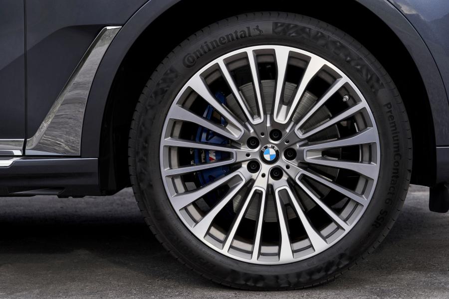 Колеса BMW X7 xDrive40i (G07) 2017 года  (WW) (фото 40 из 101)
